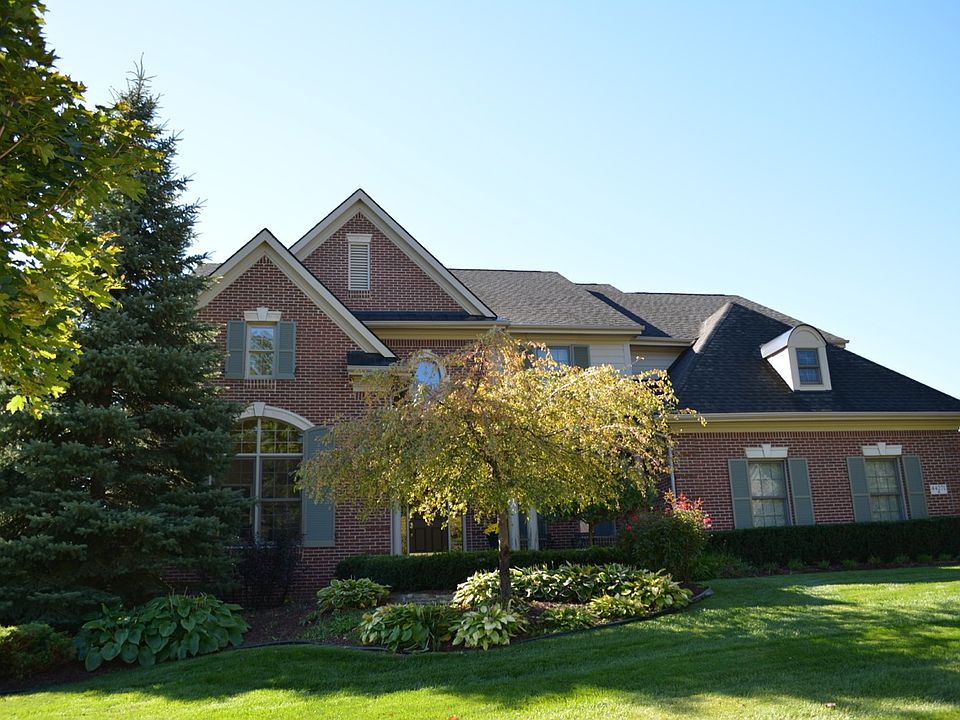 1st image of 44271 Cypress Point Dr