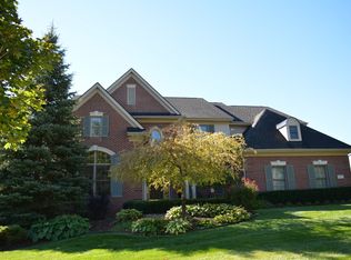44271 Cypress Point Dr, Northville, MI 48168