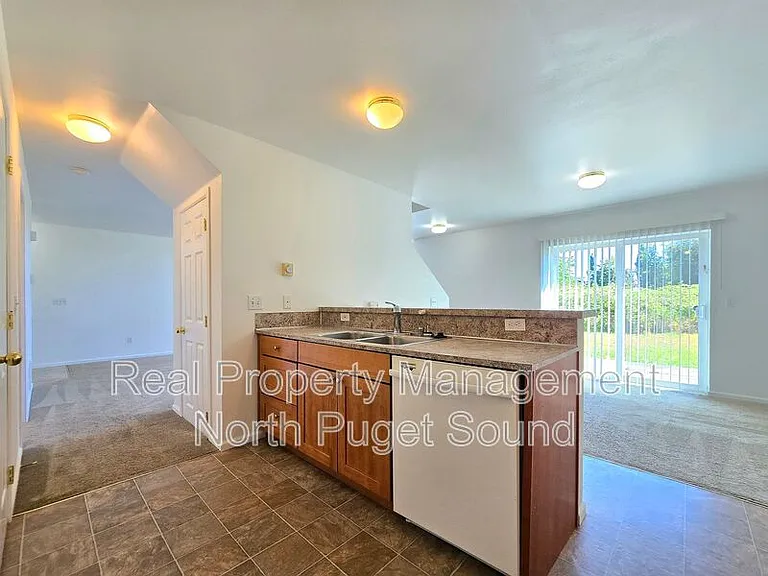 1205 Frontier Cir E #A — Photo 7