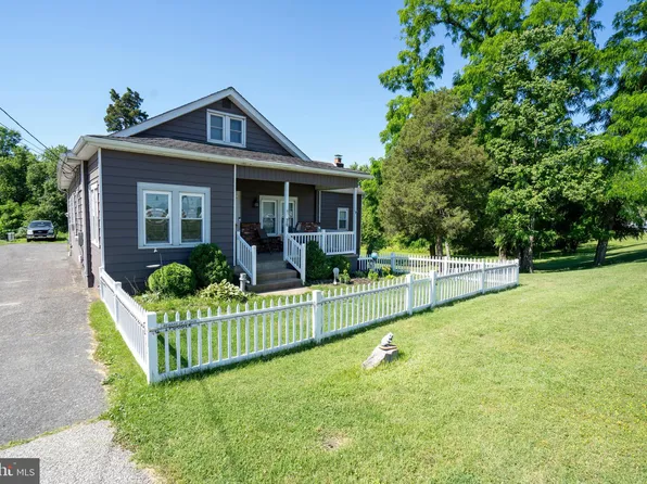 28 Coles Rd, Blackwood, NJ 08012