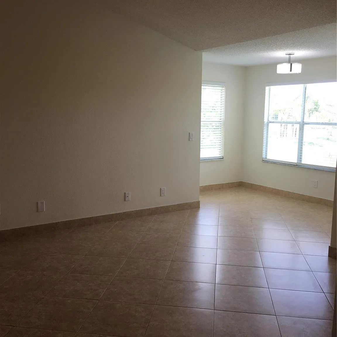 2 bed, 2.0 bath, 1105 sqft, $2,200 — Photo 1