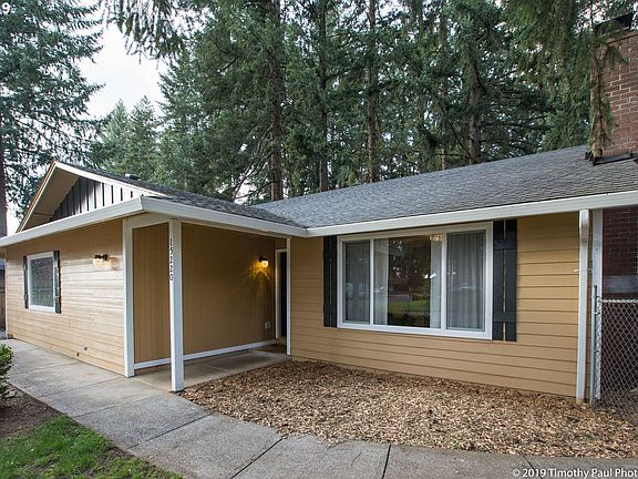 3rd image of 15220 NE 42nd St