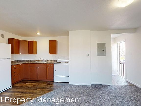 3rd image of 820 6th St #11082127