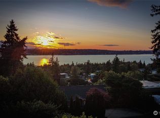 2707 70th Ave SE, Mercer Island, WA 98040