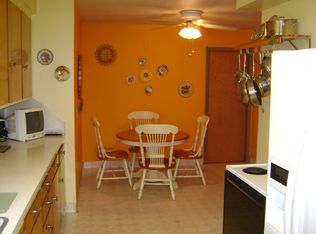 3217 S 43rd St, Omaha, NE 68105