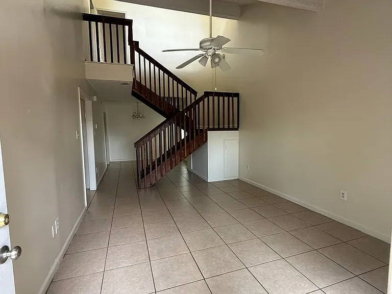 8216B Governor Dr — Photo 19