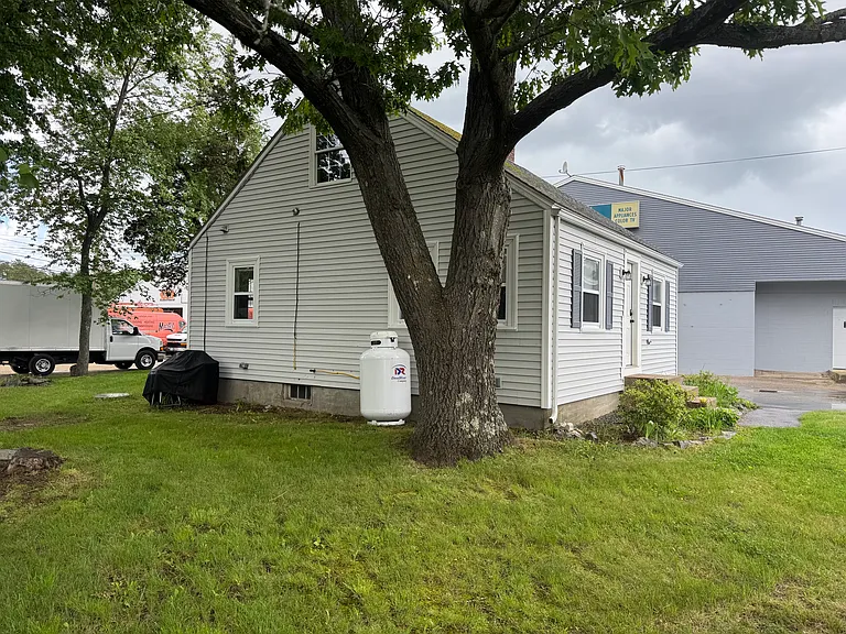 88 New Rochester Rd — Photo 24