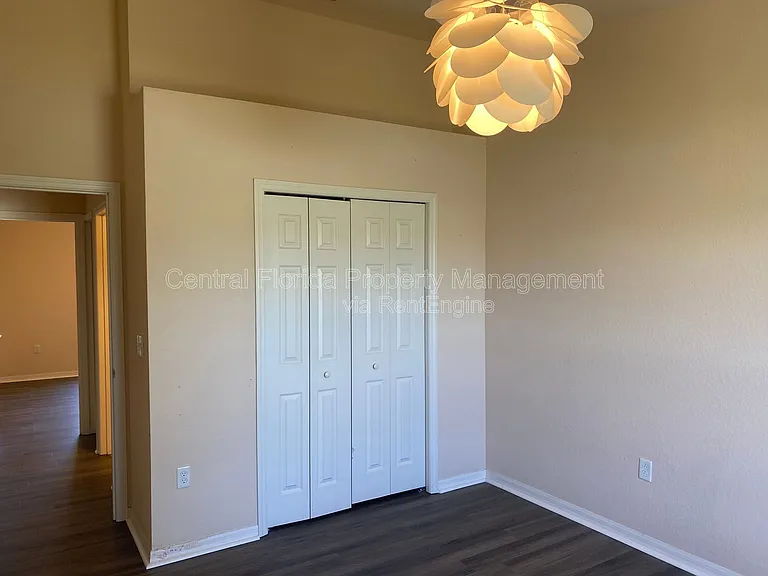 250 Highland Meadows Ct — Photo 7