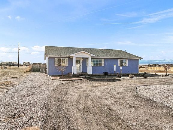4th image of 718 S Palomino Way