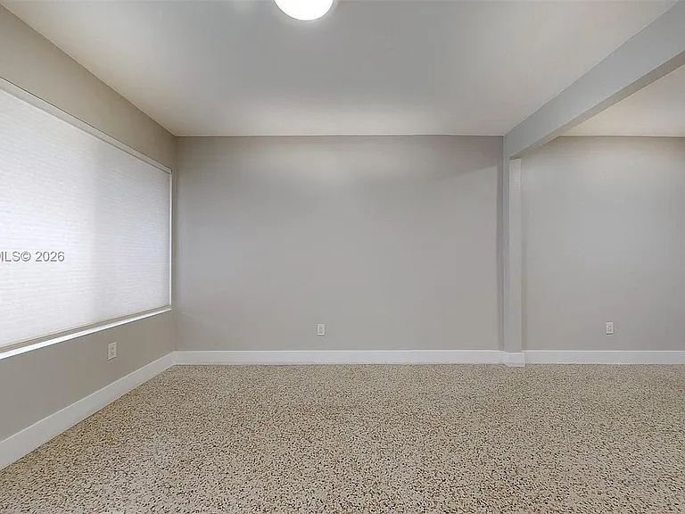 101 W 11th St #4 — Photo 26