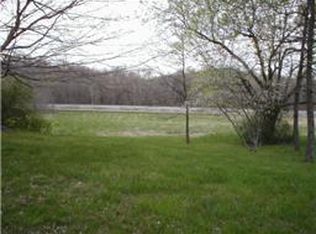 70 Hughey Ln, Waverly, TN 37185