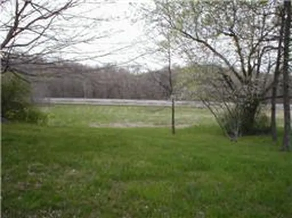 70 Hughey Ln, Waverly, TN 37185