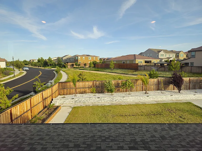 6599 Redbloom Ct — Photo 28