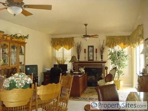 5th image of 10130 E Caron St
