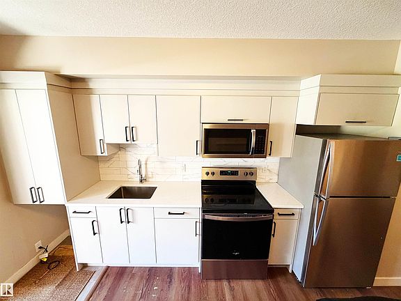 3rd image of 9645 150th St NW