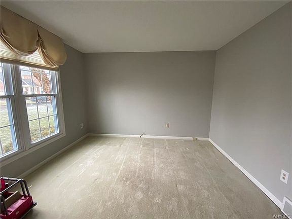 4th image of 242 Crystal Springs Ct