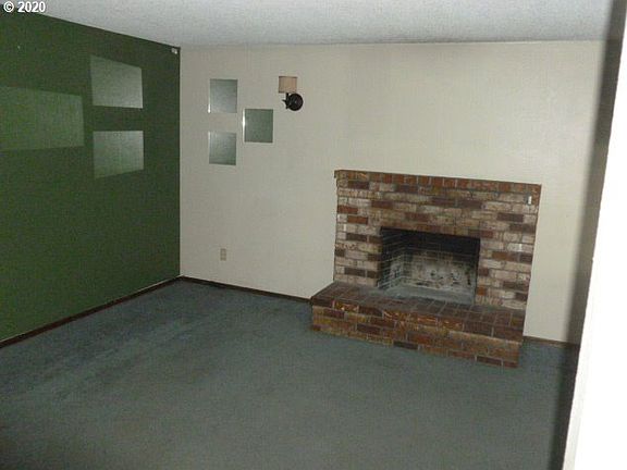 5th image of 12306 NE 73rd St