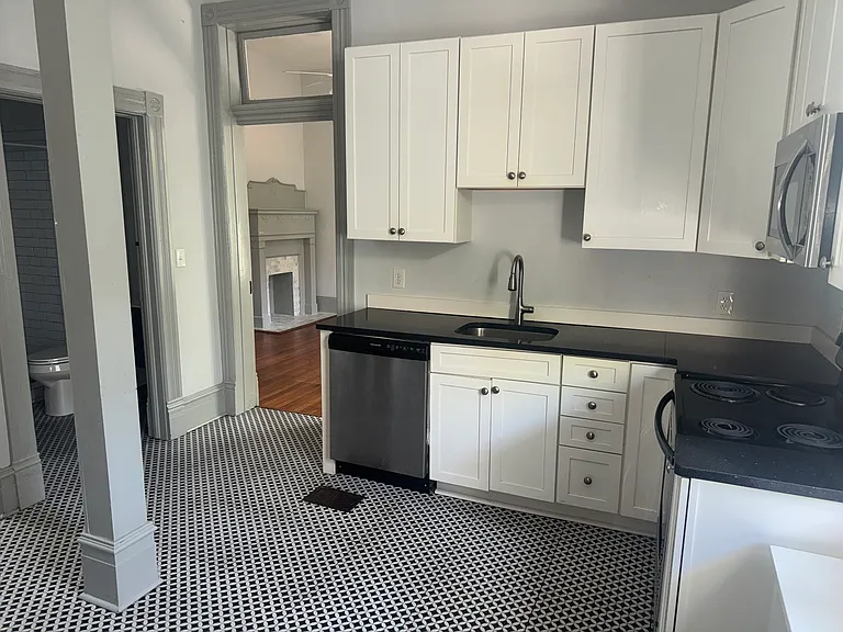 21 W 36th St #A — Photo 6