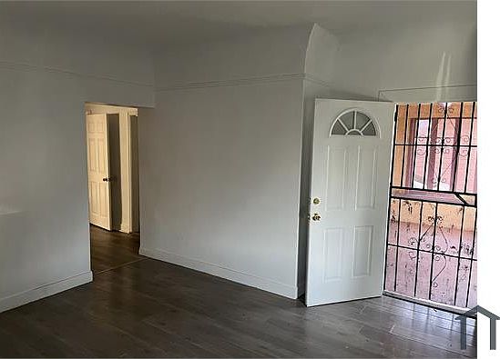 5th image of 150 E 55th St #A