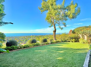 6434 Muirlands Dr, La Jolla, CA 92037