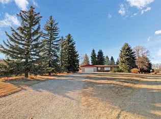 1020 69th St NW, Minot, ND 58703