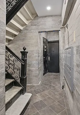 Rented by Compass | media 16