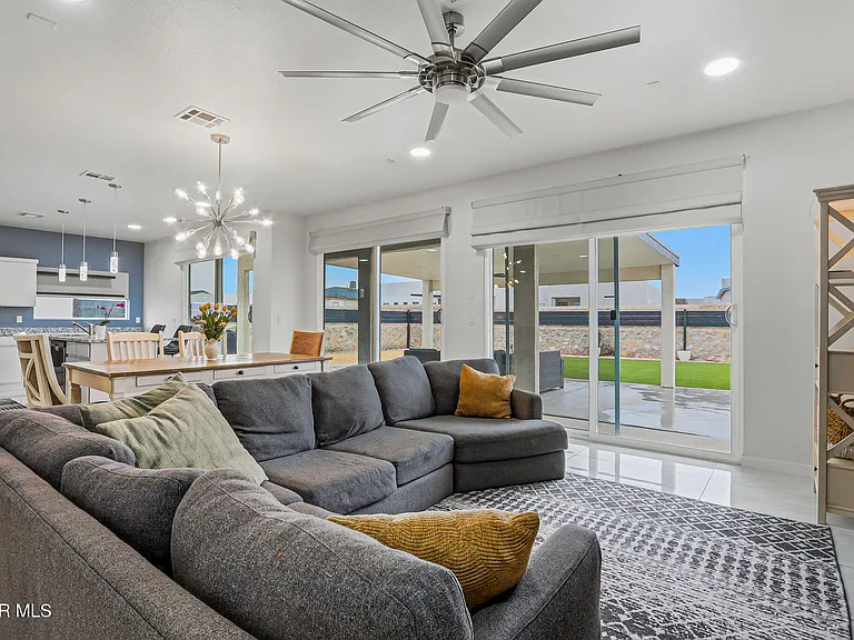 12044 Hidden Garden Pl — Photo 7
