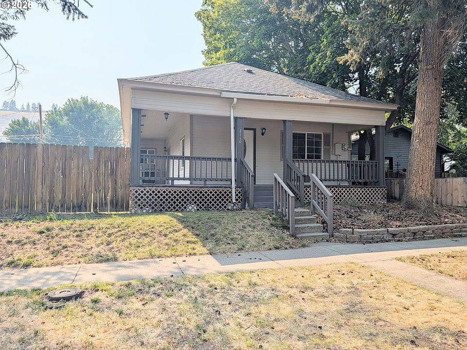 1st image of 2110 1st St