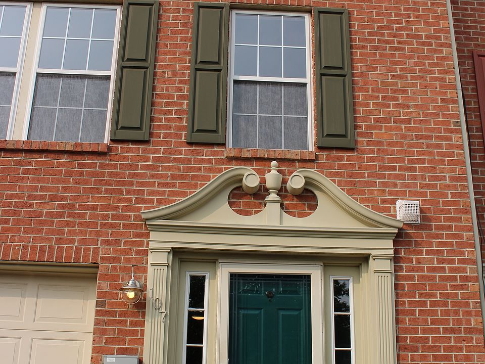 107 Carriage Way