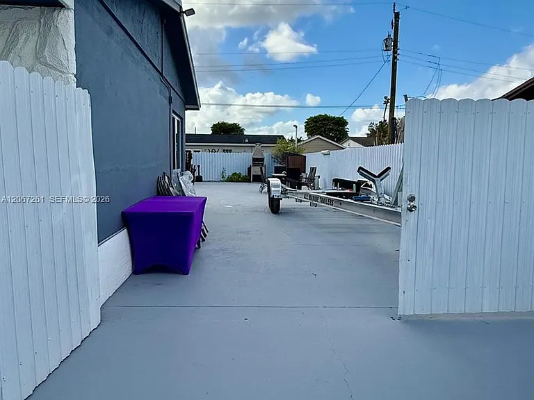 6202 SW 107th Ave — Photo 33