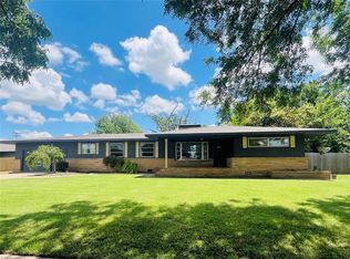 1116 Klabzuba Ave, Prague, OK 74864