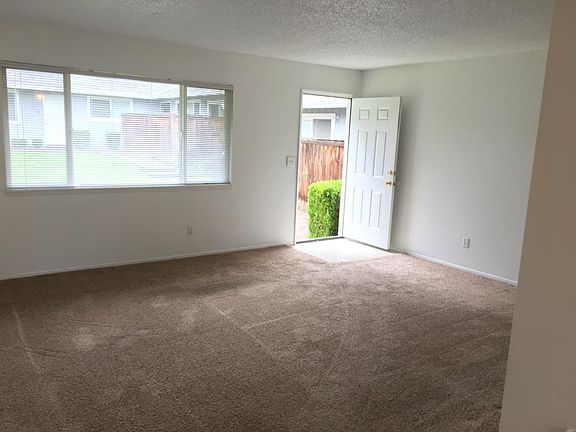5th image of 18725 SE Ashton Ln #25