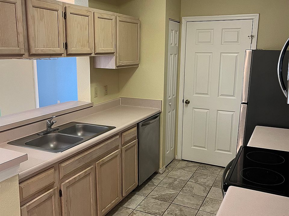 kitchen pic 2