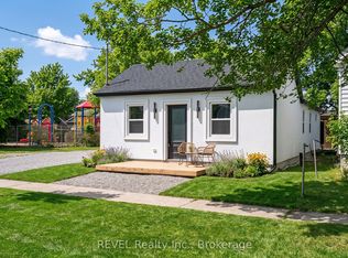 12 Bailey St, Saint Catharines, ON L2S1J4