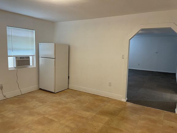 2nd image of 2614 Cherokee Ave