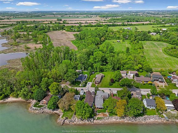 5th image of 91 Willow Beach Rd