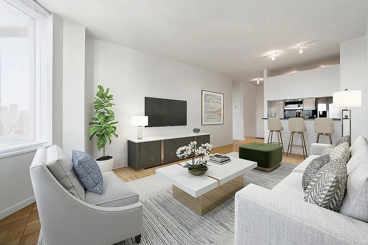 240 East 39th Street — Photo 1