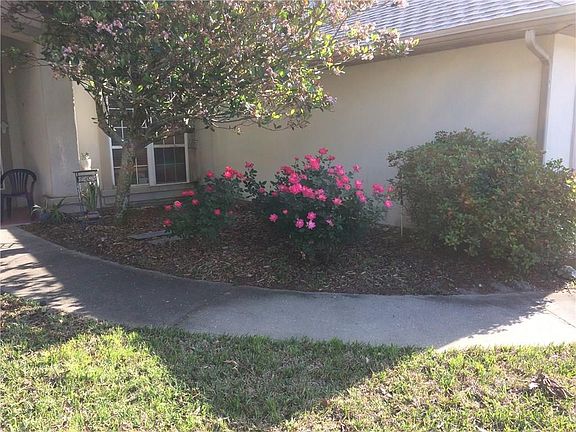 3rd image of 2120 Calais Ln