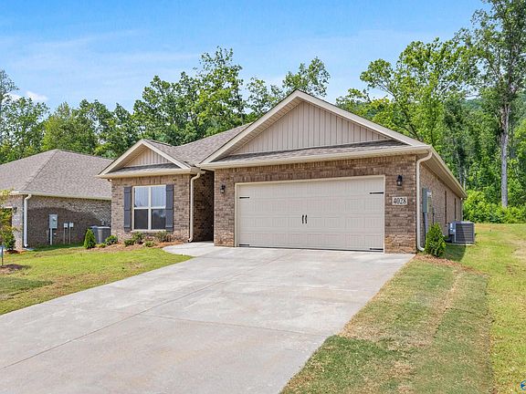 3rd image of 4028 Rockland Cir SE