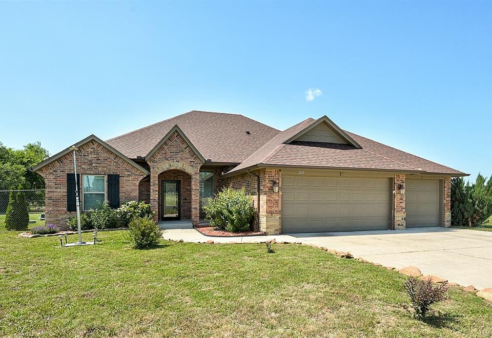 1st image of 2133 E Sooner Rd