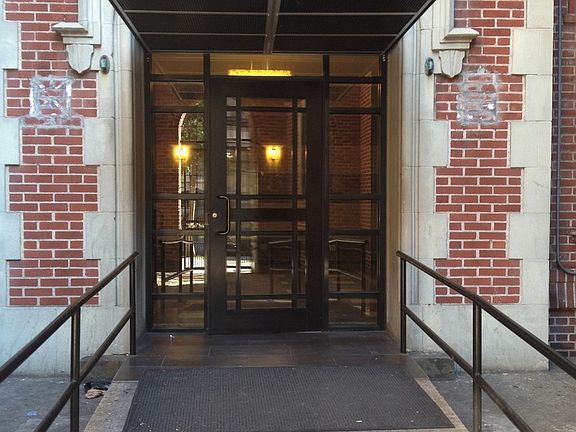 4th image of 1273 Pacific St APT 2F