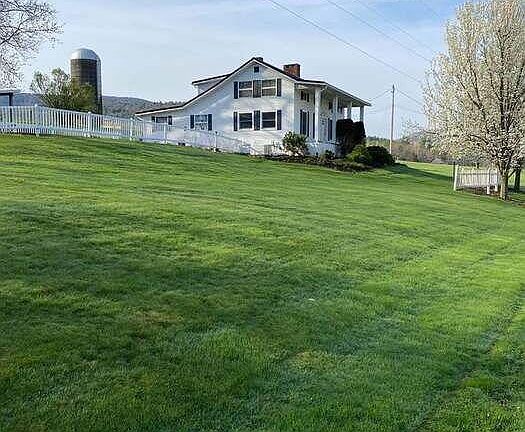 2nd image of 346 Main St