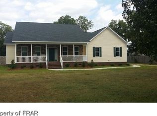 728 Club Pond Rd, Raeford, NC 28376