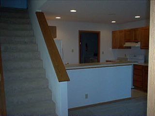 4th image of 7637 Brookstone Dr