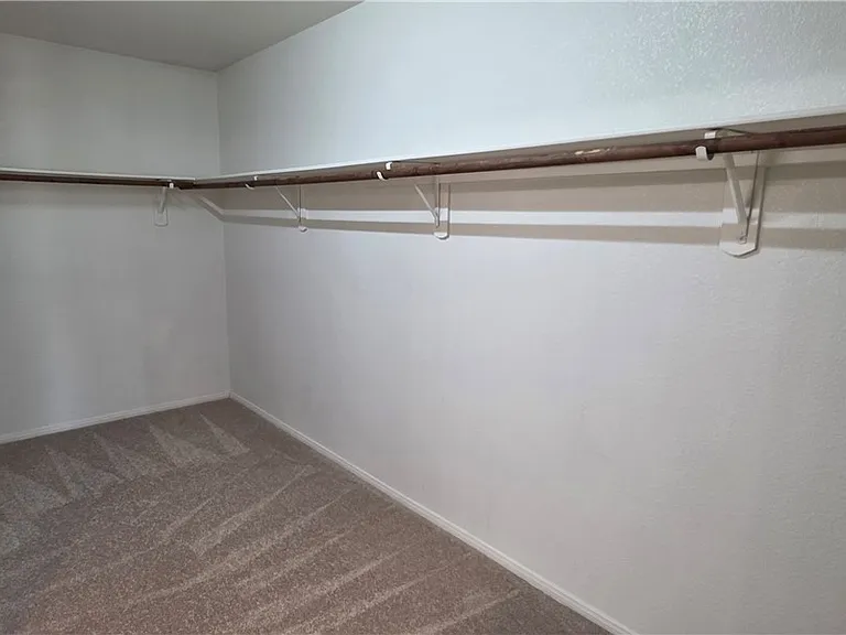 3358 Hillside Garden Dr — Photo 33