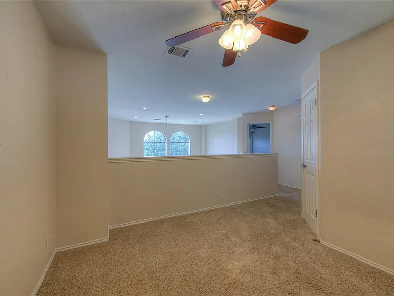 16813 Luckenwald Dr — Photo 20