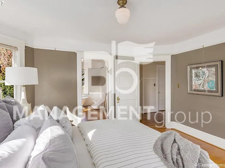 301 SW Nebraska St — Photo 11