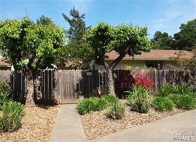 2nd image of 2628 Hidden Valley Ln