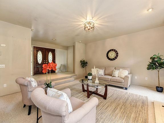 5th image of 3529 Mesa Verdes Dr