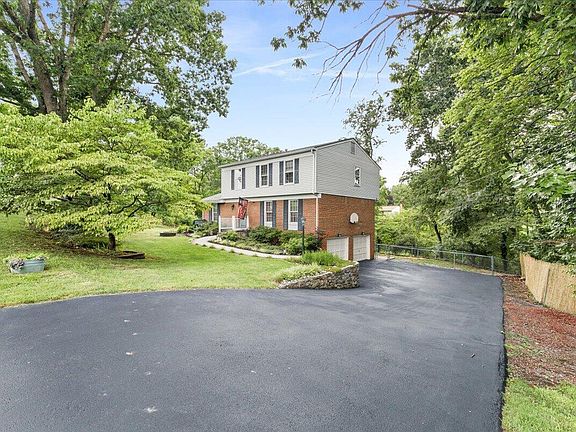 3rd image of 3755 Kentland Dr